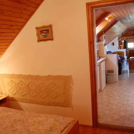 In - Balaton 18886 *