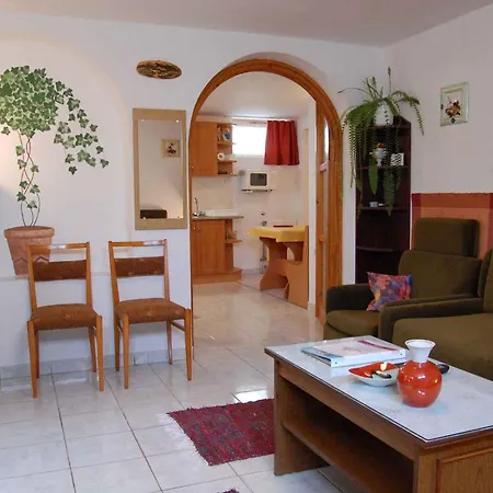 度假居 In - Balaton 18886 *