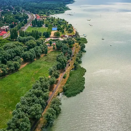 In - Balaton 18886 アパート ヘーヴィーズ