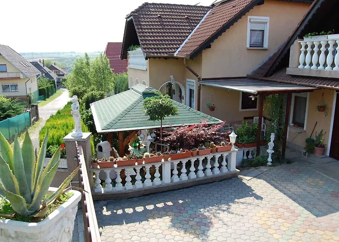 In - Balaton 18886 Case de vacanță